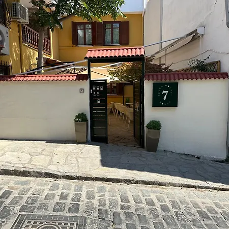7Pockethouse-3