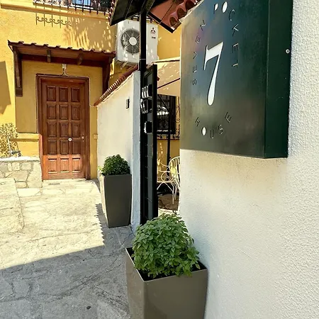 7Pockethouse-2