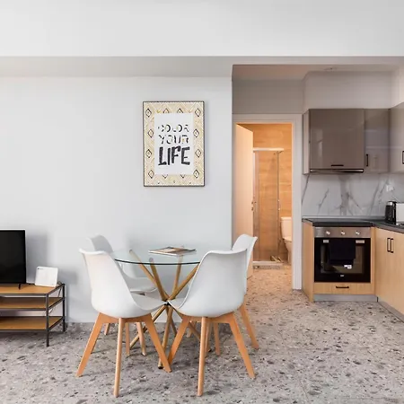 Cassandra Apt By Halu! Apartments-3