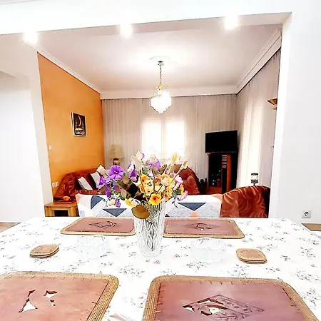 Nostalgia - Big House 110M - 3 Bedrooms - Free Guarded Parking !-2