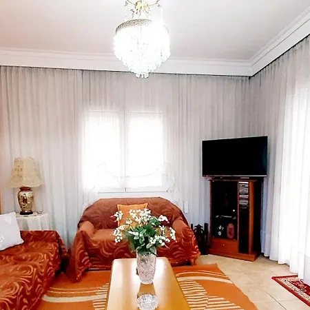 Nostalgia - Big House 110M - 3 Bedrooms - Free Guarded Parking !-3