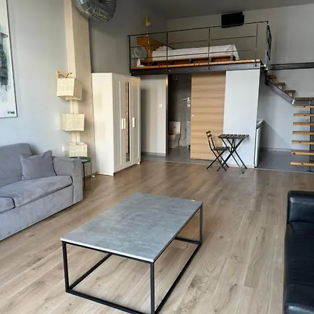 Thess Rooms Georgiou Katechaki 13-2