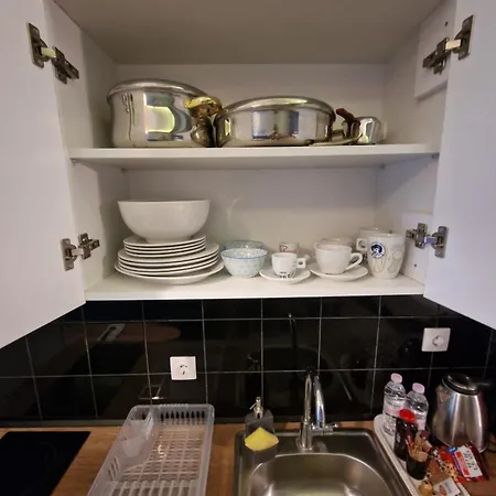Closer "Egnatia Apartment 1"-3