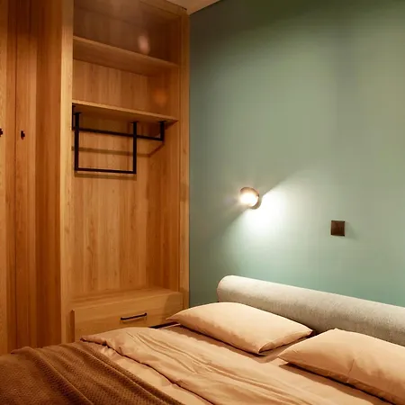 Designer Apartments Close To The Center + Free Parking-2