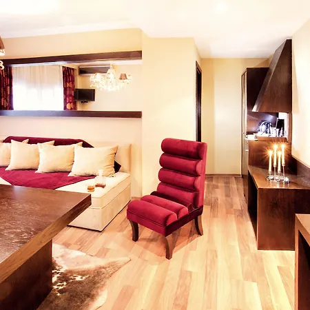 Ladadika Design, Philian Hotels And Resorts-2