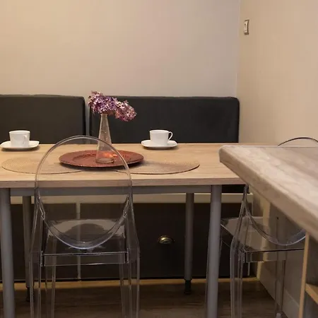 Chic & Cozy Apartment-3