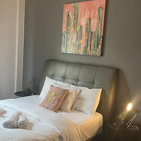 Downtown Apartment-3