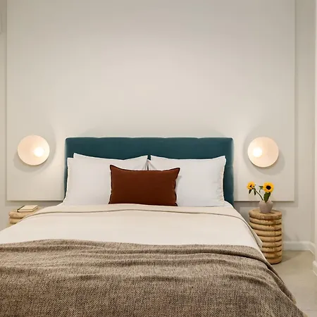 Tsimiski CityCenter Boutique Suites - By Nuvia Domus-3
