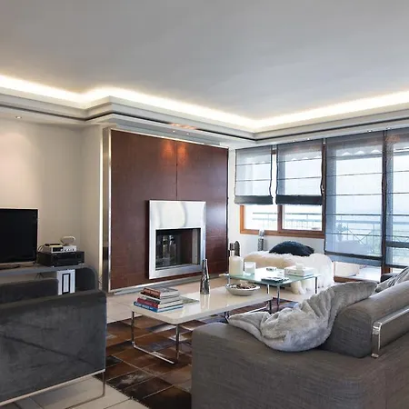 Cosmopolitan Maison-2