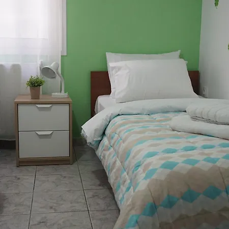 Aristotelous Square Luxury Apartment-3