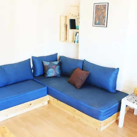 Sunny Central Apartment, Nice View, Fully Equipped-2