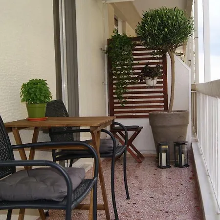 Sea-View Modern Apartment - 4 Guests - Kitchen-3