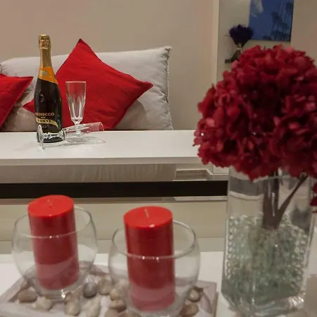 Modern Central Apartment-2