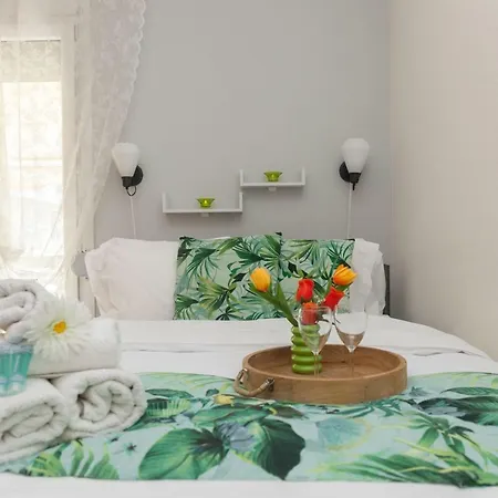 City Center Apartment Near Helexpo-3
