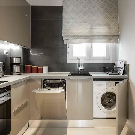 Kalamaria Brand New 2 Bedroom Apartment-2