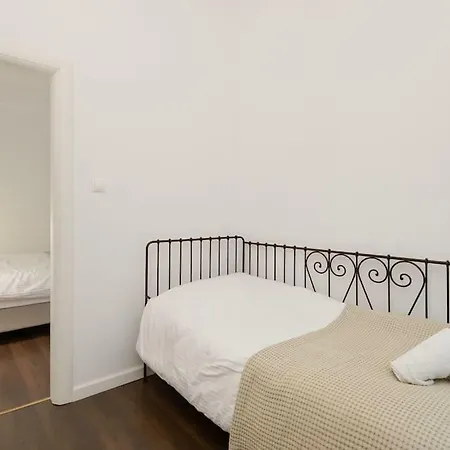 Roman Market- Upper Aristotelous Sq Luxury Apartment-3