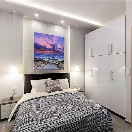 Metro Apartment - Thessaloniki Historic City Centre--2