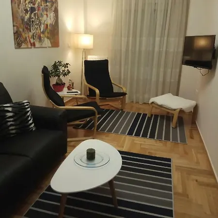 New Stylish And Cozy House Near Metro Station-2
