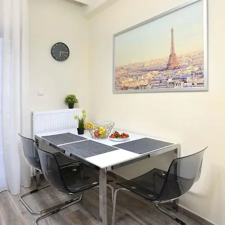 Papafeio Luxury Living Apartment 100M2-2