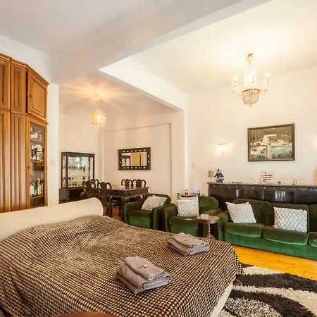 Amazing Super Central Apartment-2