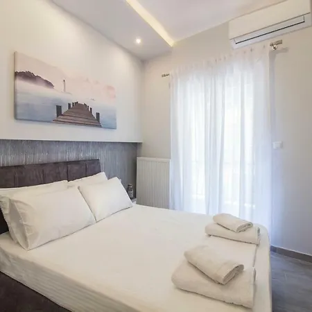 Flow - White Tower Two Bedroom Suite-2