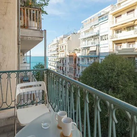 Stylish White 4 Ppl Apartment In City Center-2