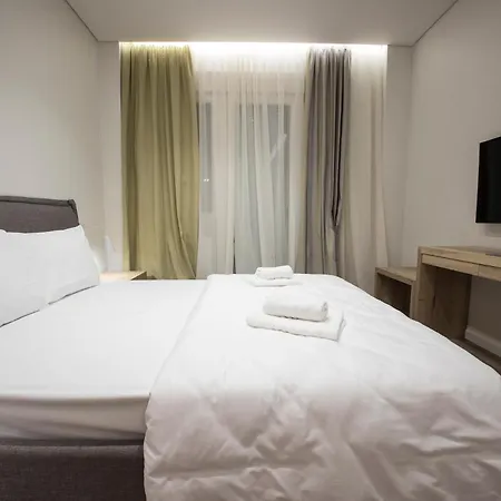 Ornament Suites, Nilie Hospitality Mgmt-3