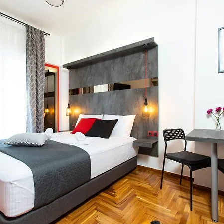 Downtown Luxury Boutique Suites : The Red Suite-3