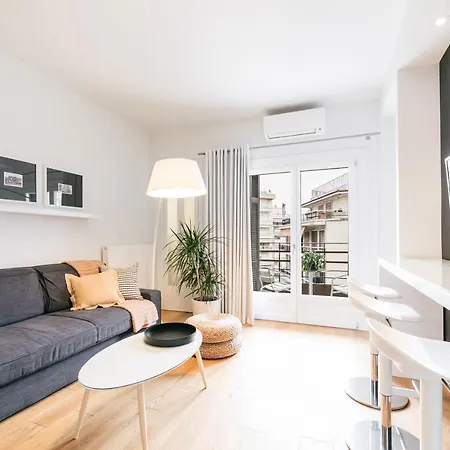 Lori Margariti Sea View Flat-3