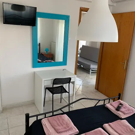 Apartment 30M From The Sea-3