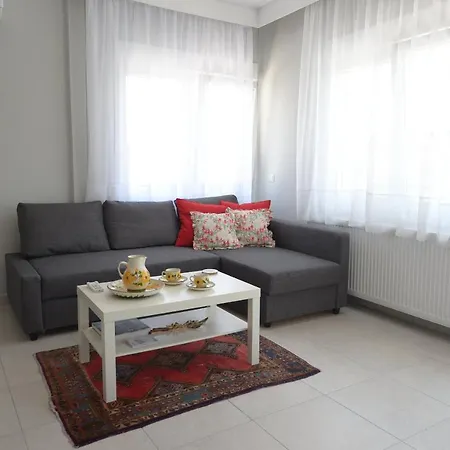 Modern Top Floor Apartment-3