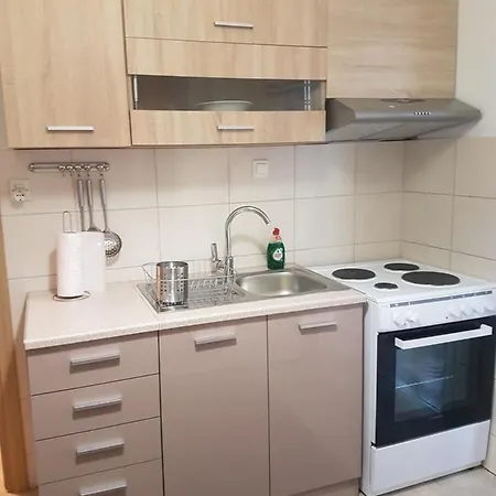 Fenia'S Apartment-2