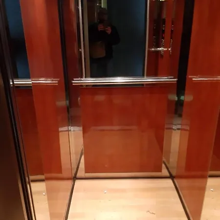Kosmos Service Apartment Open View 2-2