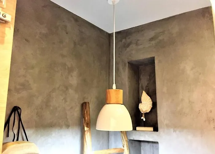 Cosy Industrial Style Little Home Just 5Minutes From Waterfront Thessaloniki