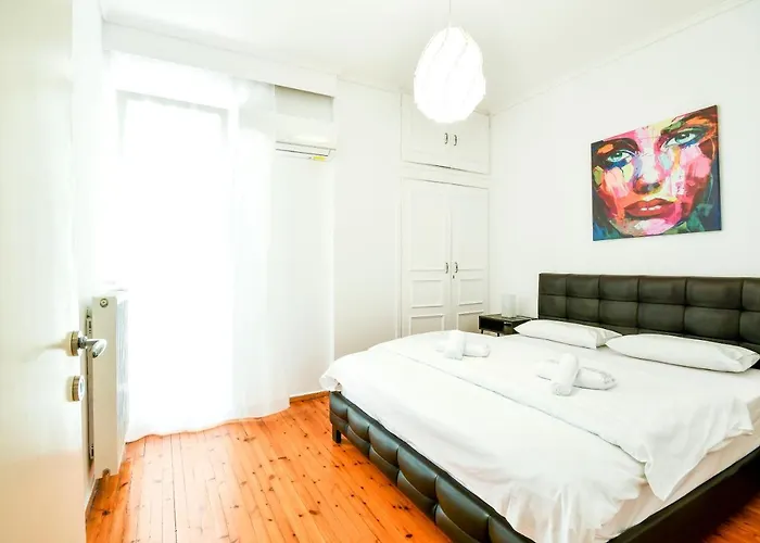 Thessaloniki City Apartment Center