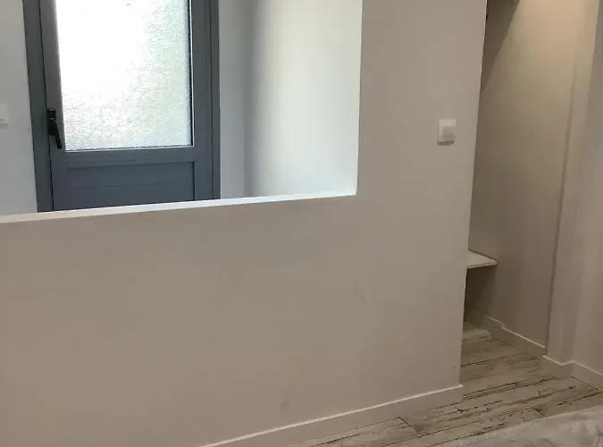 Silver Room New Apartment Thessaloniki