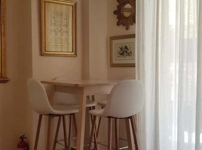 Quiet City Centre Apartment With Large Balcony Thessaloniki