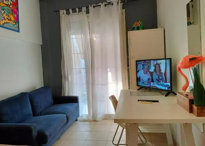 Huisdiervriedelijke Diva - Free Parking - Explore Center By Foot - Close To Helexpo, University & Hospital Thessaloniki