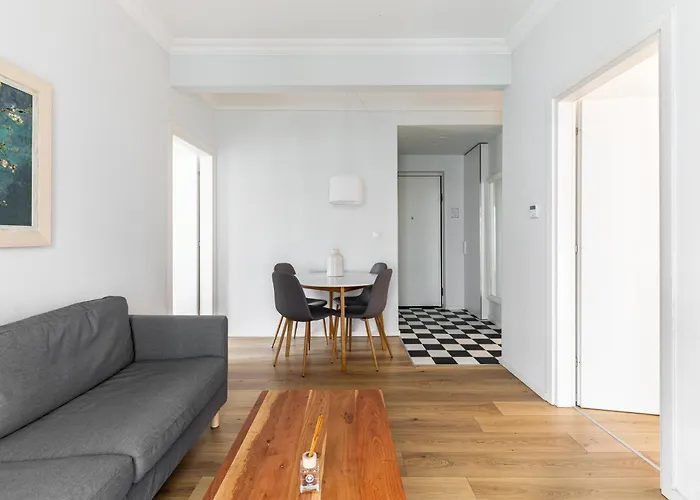 Eclair By Halu! - 2-Bedroom Pet Friendly Apt In The Center Thessaloniki