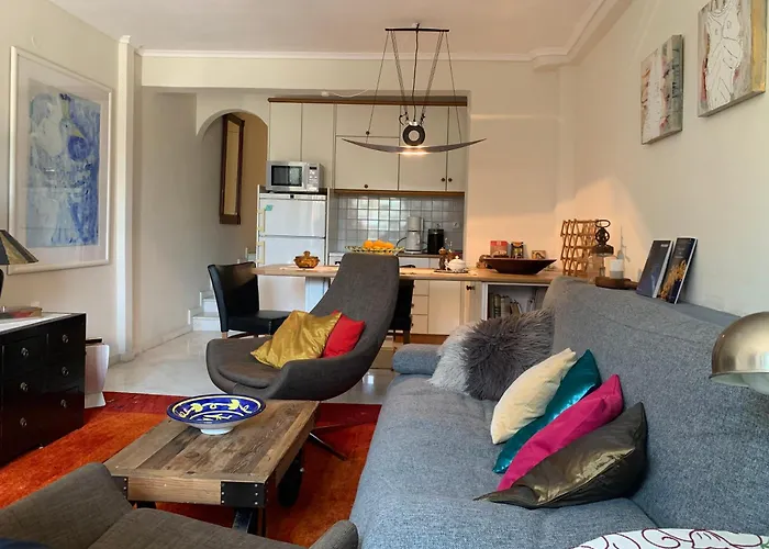 Haustierfreundliches Gemütliches Appartement in Ano Poli Thessaloniki
