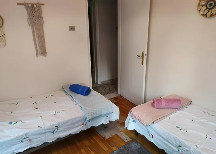 Thessaloniki Waterfront Apartment che accetta animali