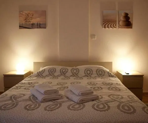 Appartement New Stylish And Cozy House Near Metro Station à Thessalonique