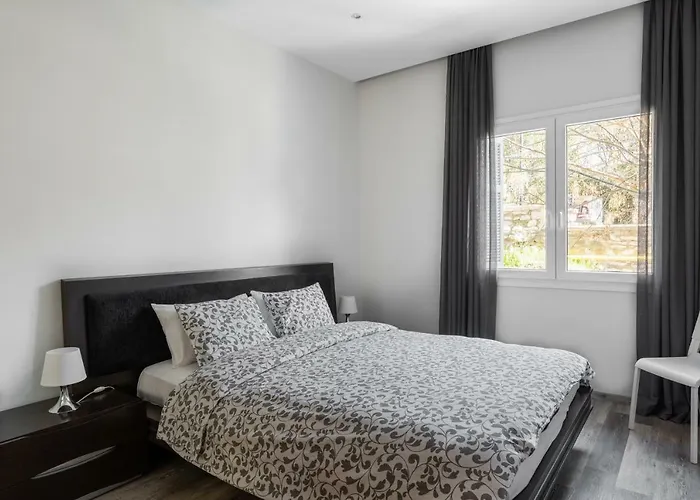 Boutique Cozy Apartment In City Center Salonicco